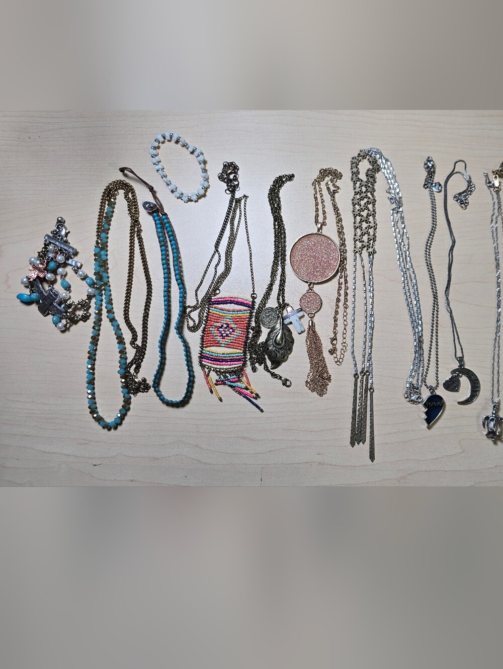 Mixed Jewelry Necklace Bracelet Lot